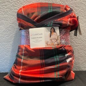 Cuddl Duds Red and Black Fleece Pajama Set
